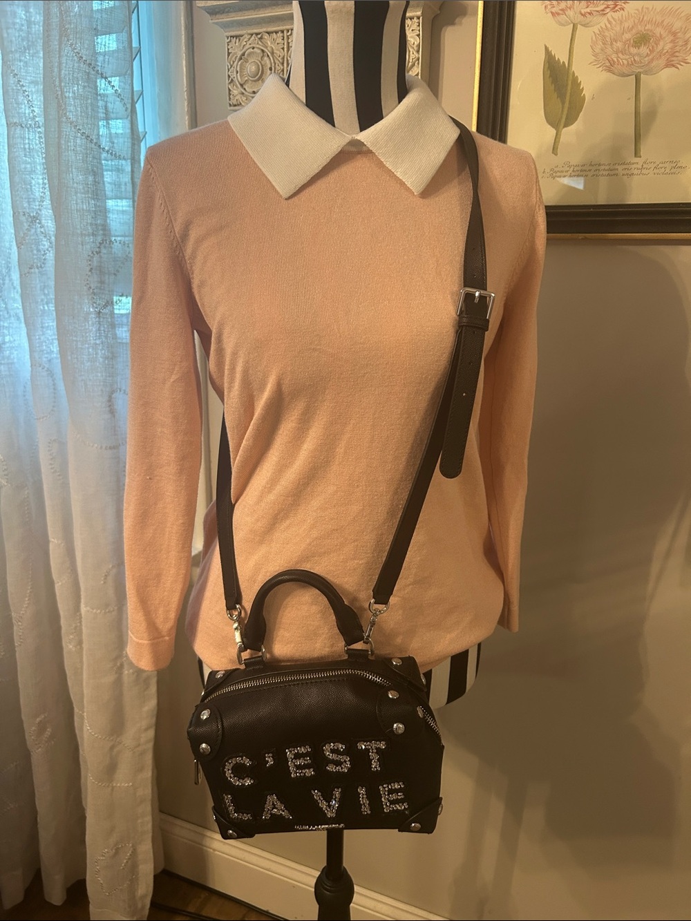 Karl Lagerfeld lightpink collared sweater & KL black Cest La Vie crossbody Bag